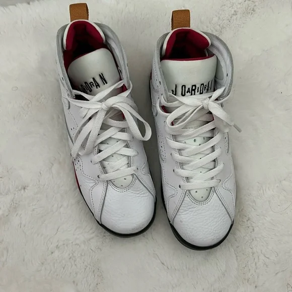 Jordan Sneakers Euc - Picture 3 of 6